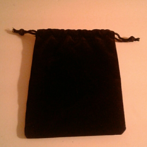 SALE 50% off BUNDLES 2+ items FREE GIFT BAG - Picture 3 of 4